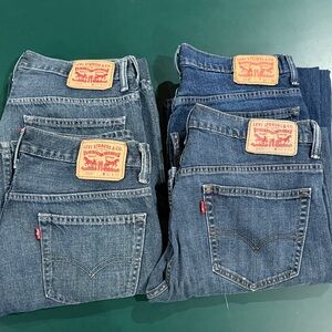 Levi's Men's Relaxed Fit Jeans in Classic Blue